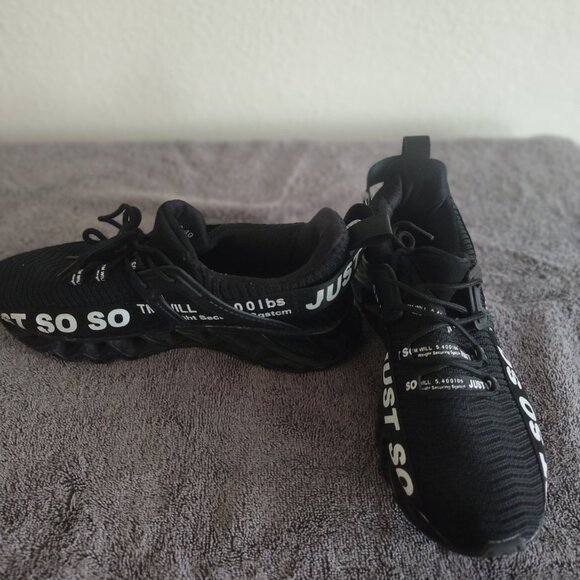 Womens Just So So Black Sneakers size Size 9 - Picture 2 of 5